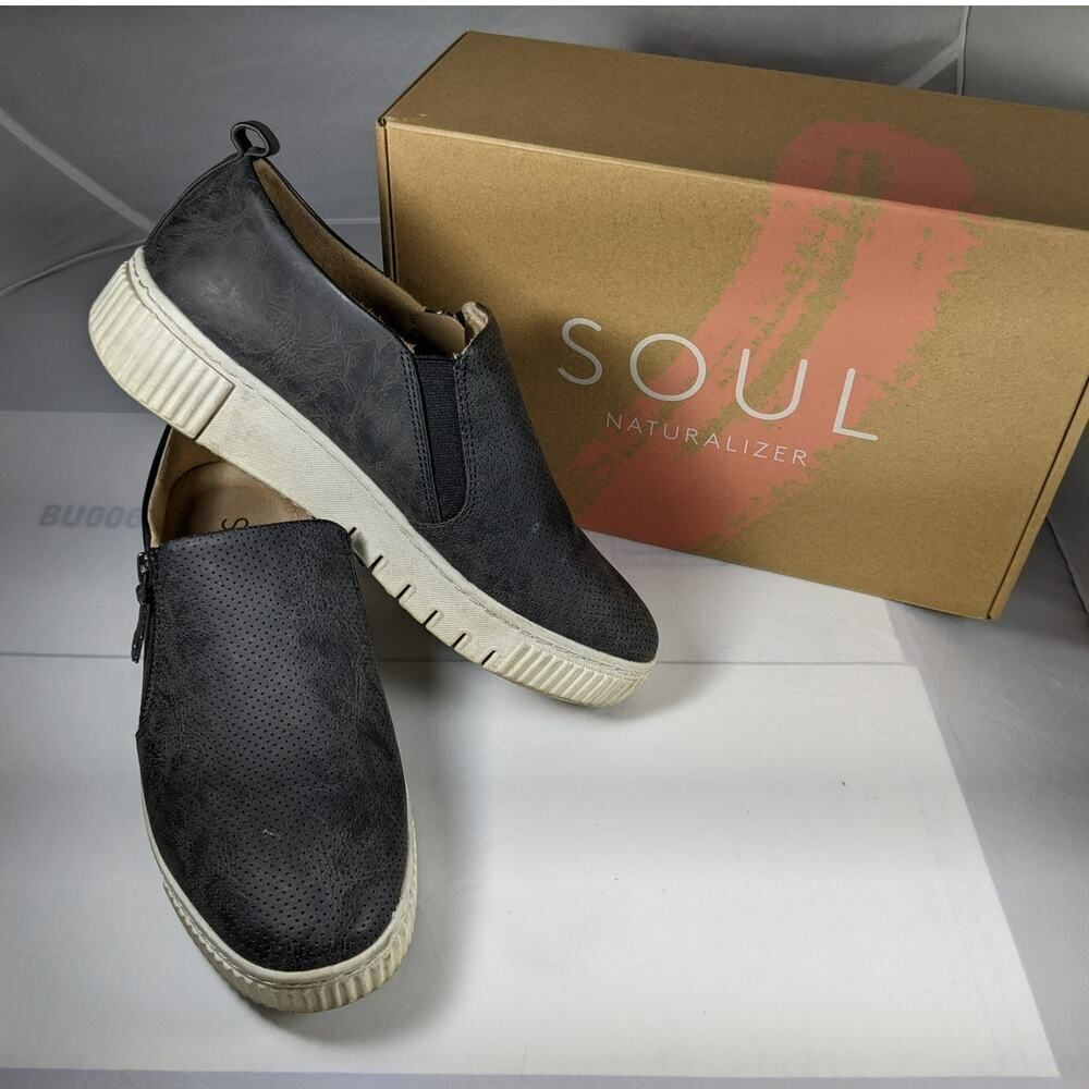 Soul Naturalizer Turner Sneakers W/ 9 Black Slip On Platform with box - Picture 3 of 10
